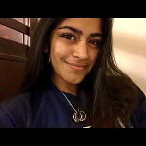 Meet your Posher, Sarah